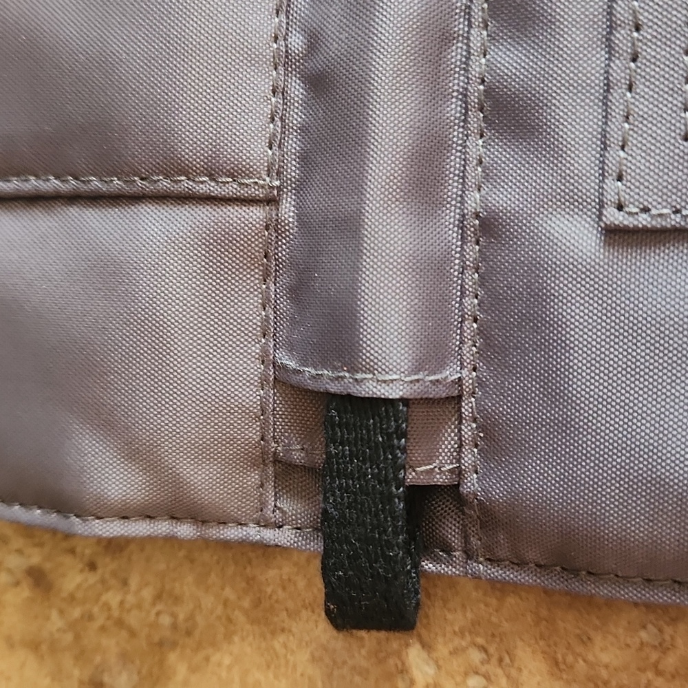 Thirty-One black and white crossbody purse with adjustable strap - Picture 7 of 8